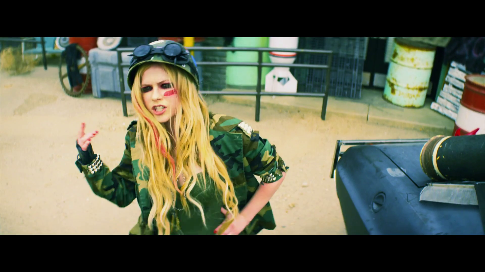 vlcsnap-2013-08-20-16h11m07s249.png