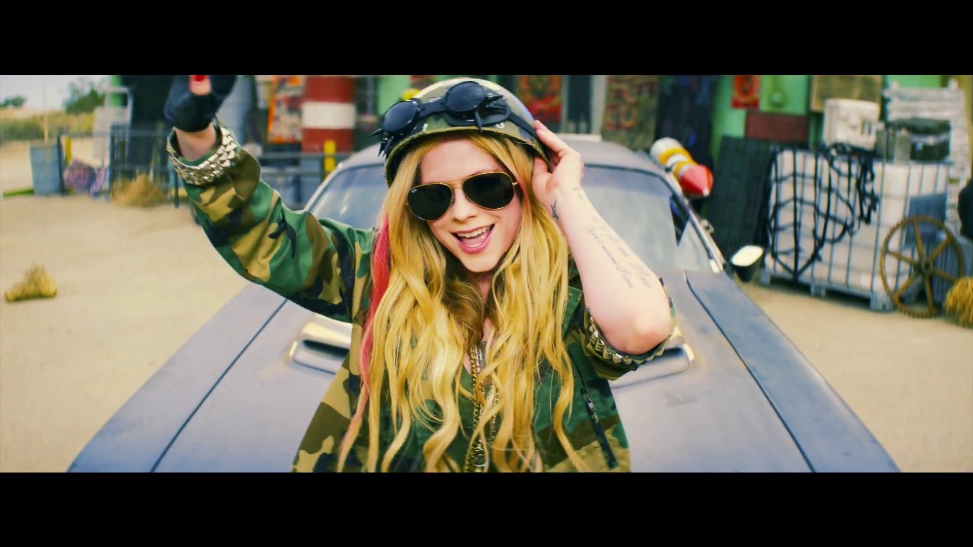 vlcsnap-2013-08-20-16h12m04s47.png