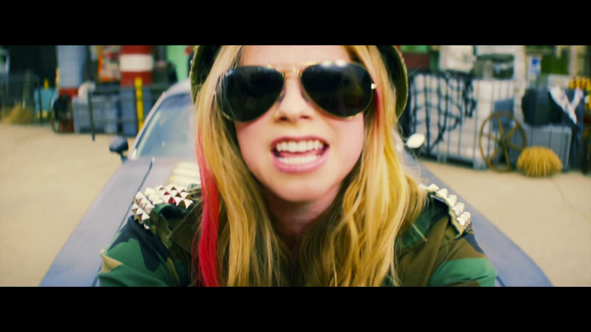 vlcsnap-2013-08-20-16h38m03s28.png