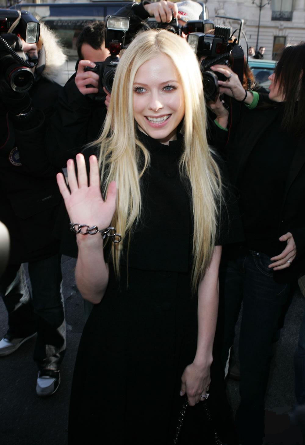 20060124avrilenlsemanadelamoda5.jpg