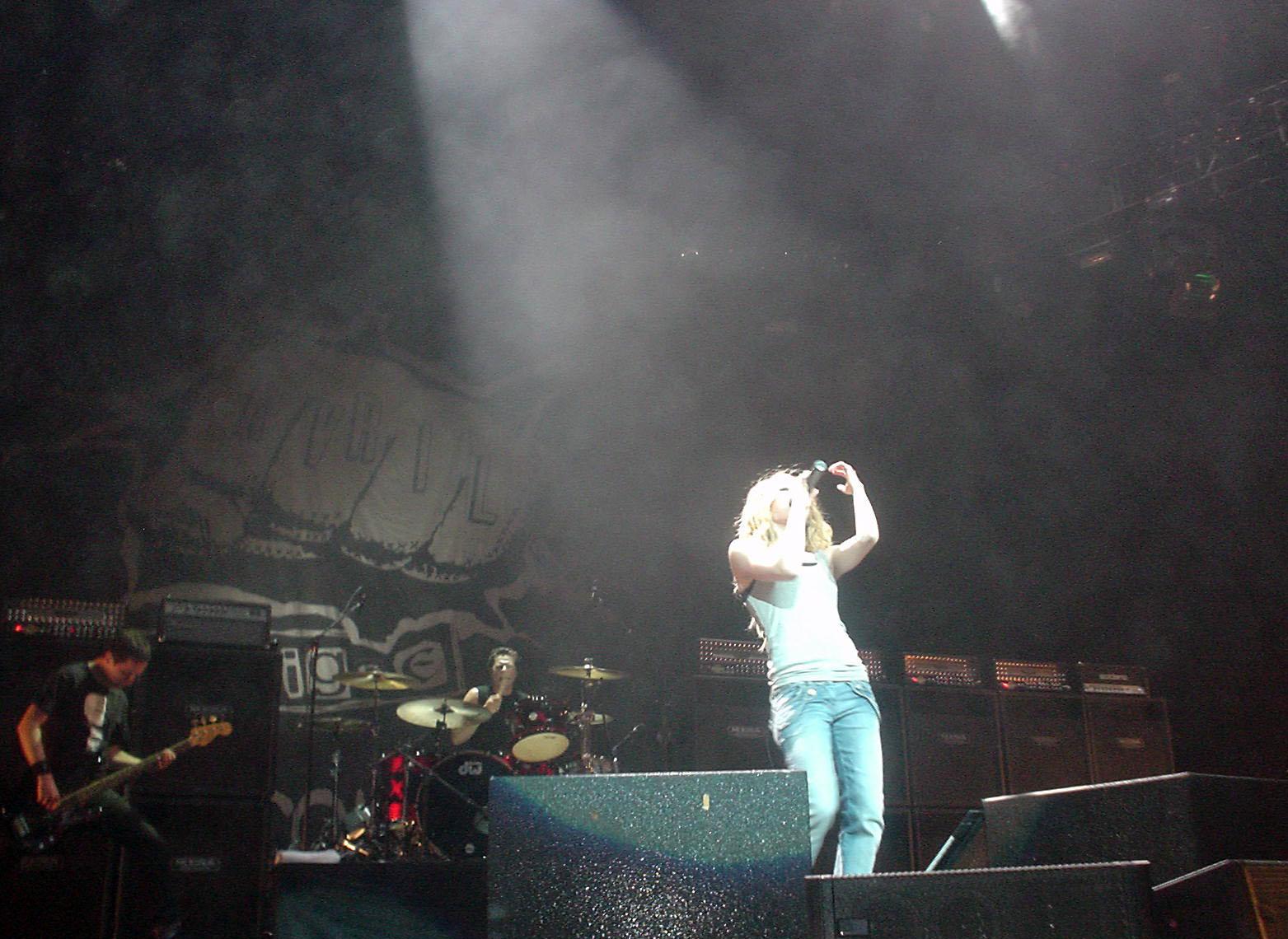 430587511DVEbnO_fs.jpg