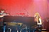 avrilonpiano4.jpg