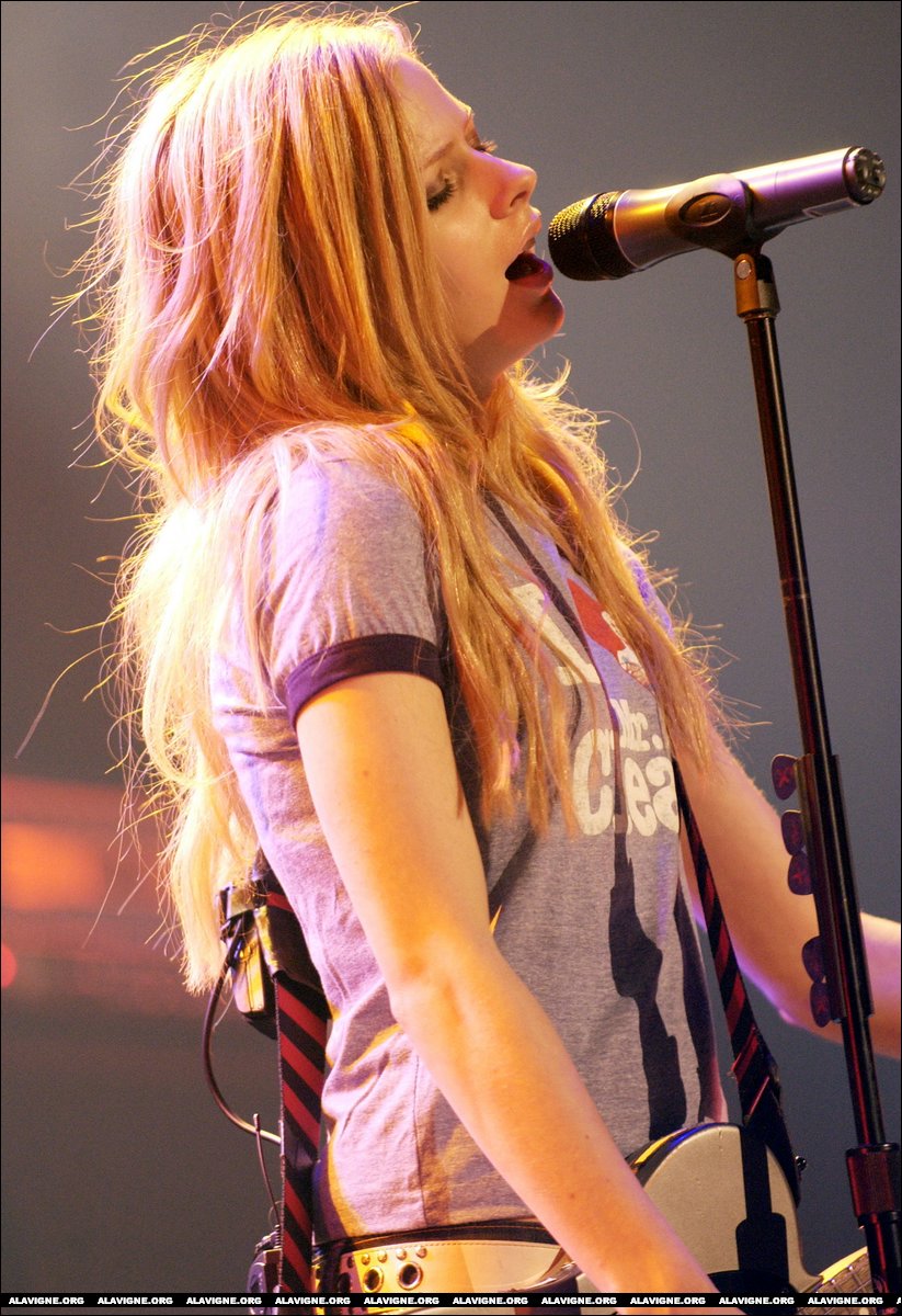avril-lavigne-133-n23036.jpg