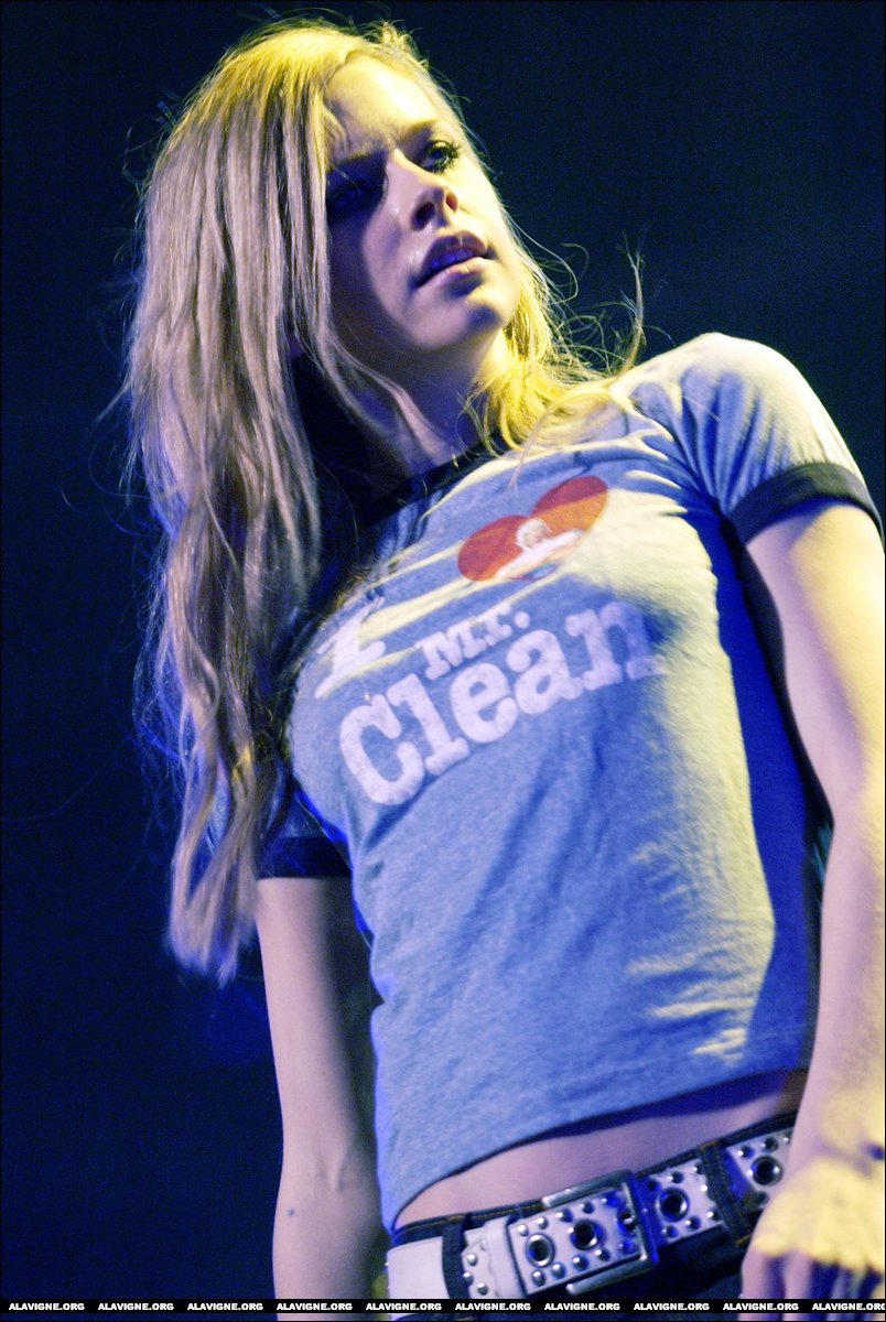 avril-lavigne-152-n23027.jpg