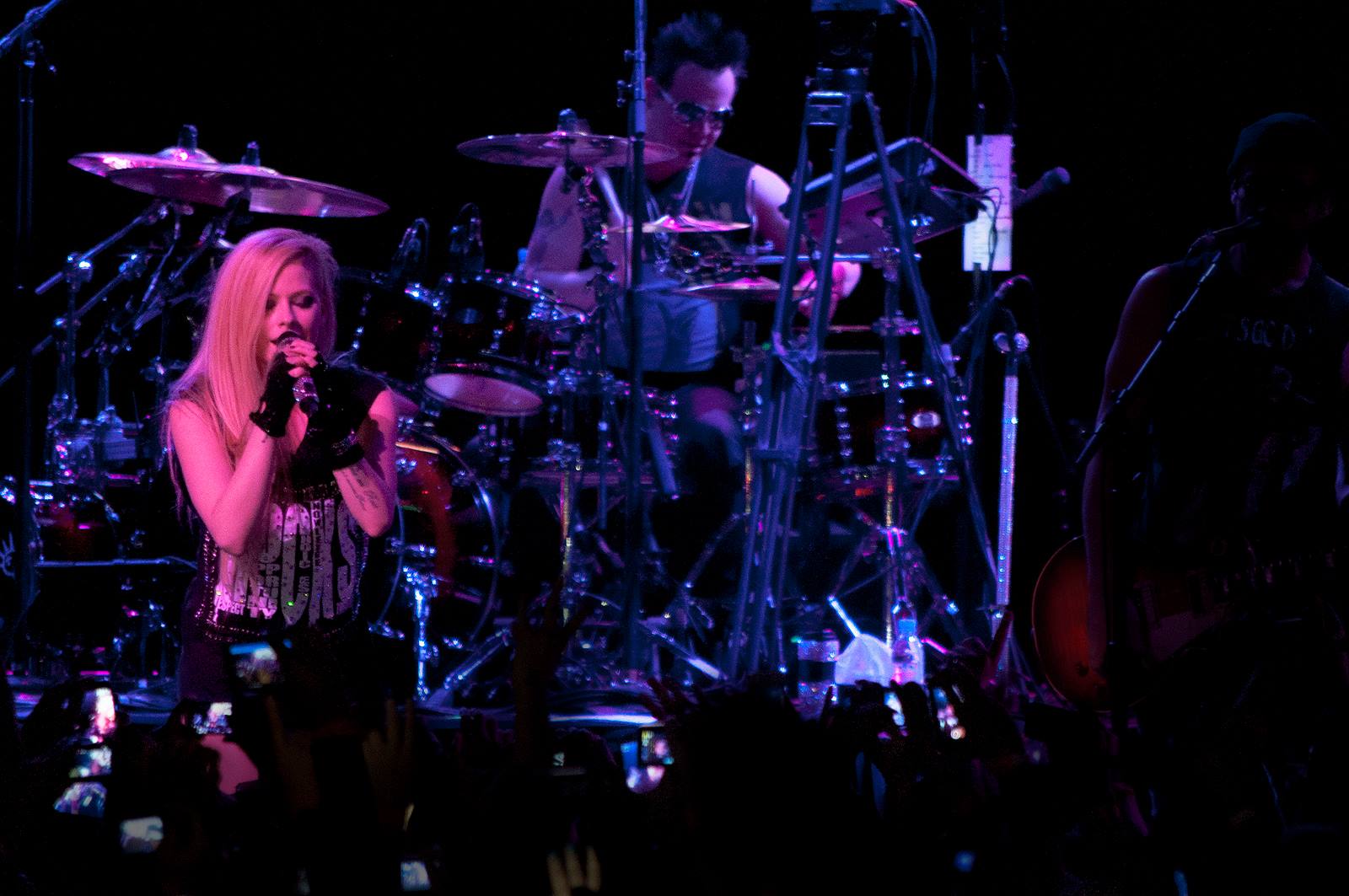 avrillavignetoursaopaulo29042014_283029.jpg