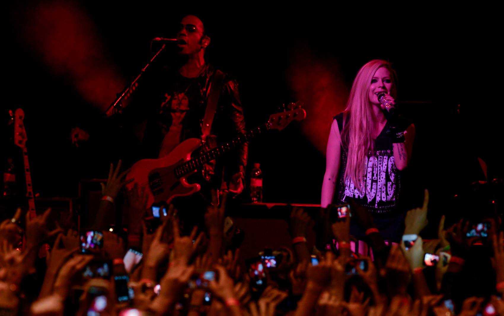 avrillavignetoursaopaulo29042014_284929.jpg