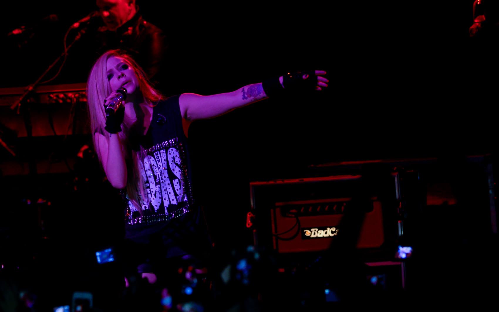 avrillavignetoursaopaulo29042014_285229.jpg