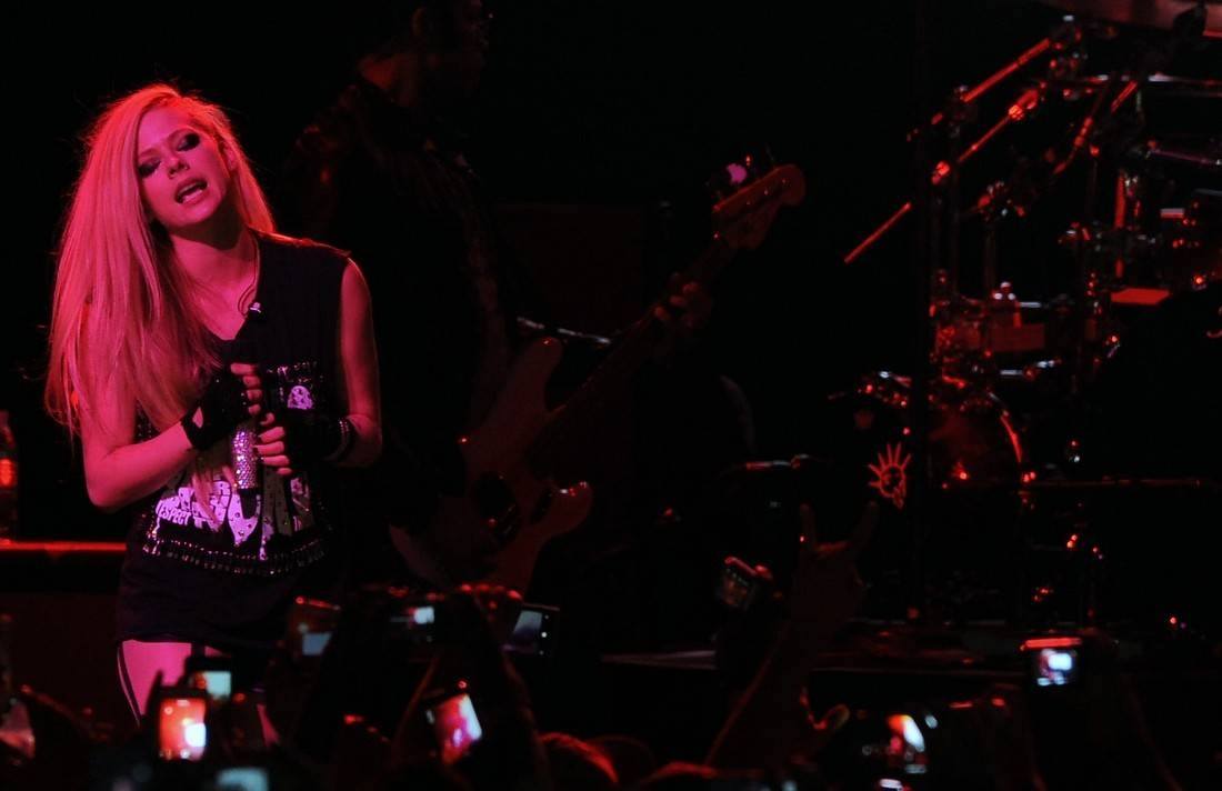 avrillavignetoursaopaulo29042014_286429.jpg