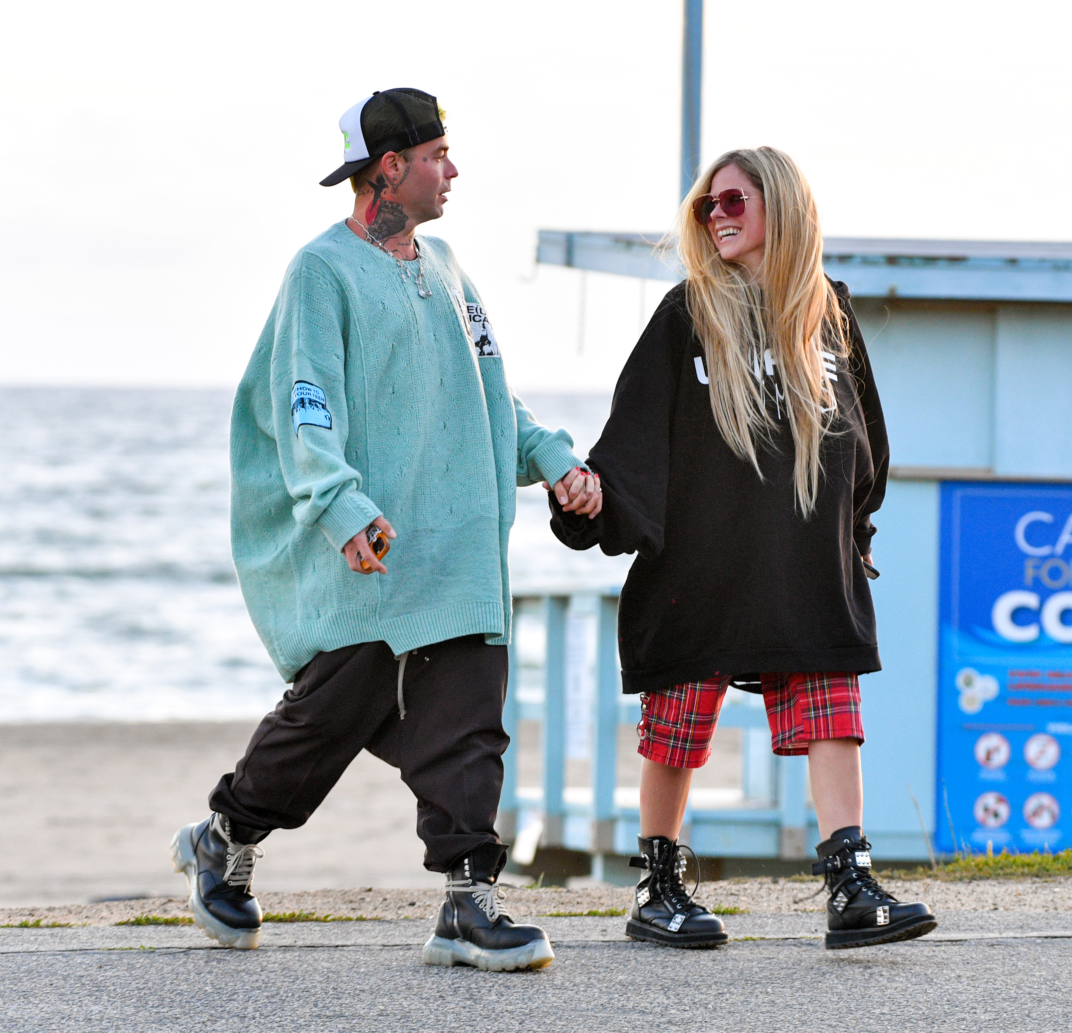 avril-lavigne-mod-sun-12.jpg