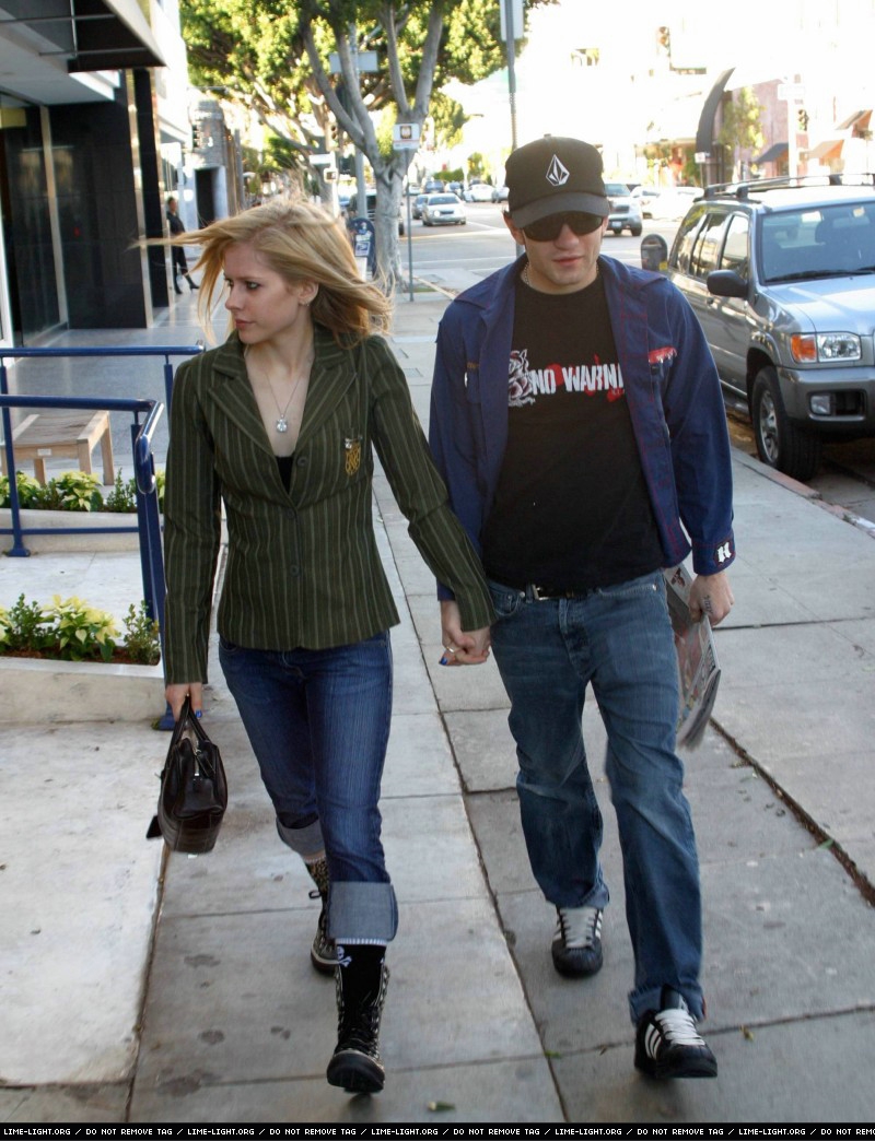avril-lavigne-184-n23100.jpg