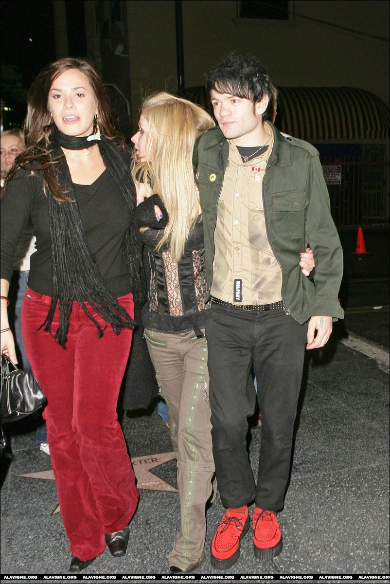avril-lavigne-198-n23089.jpg