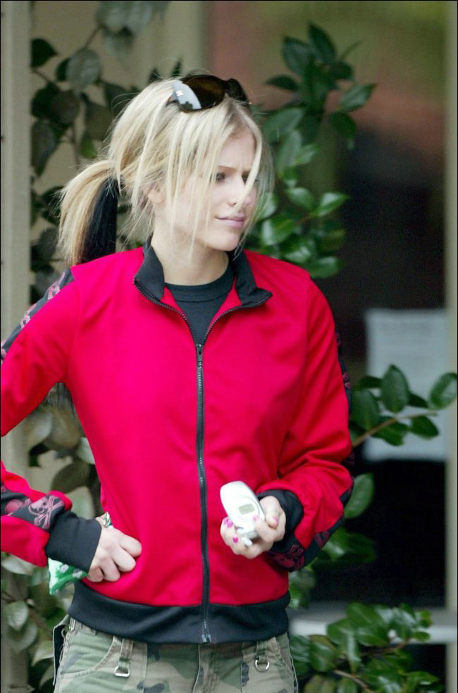 avril-lavigne-297-n10945.jpg
